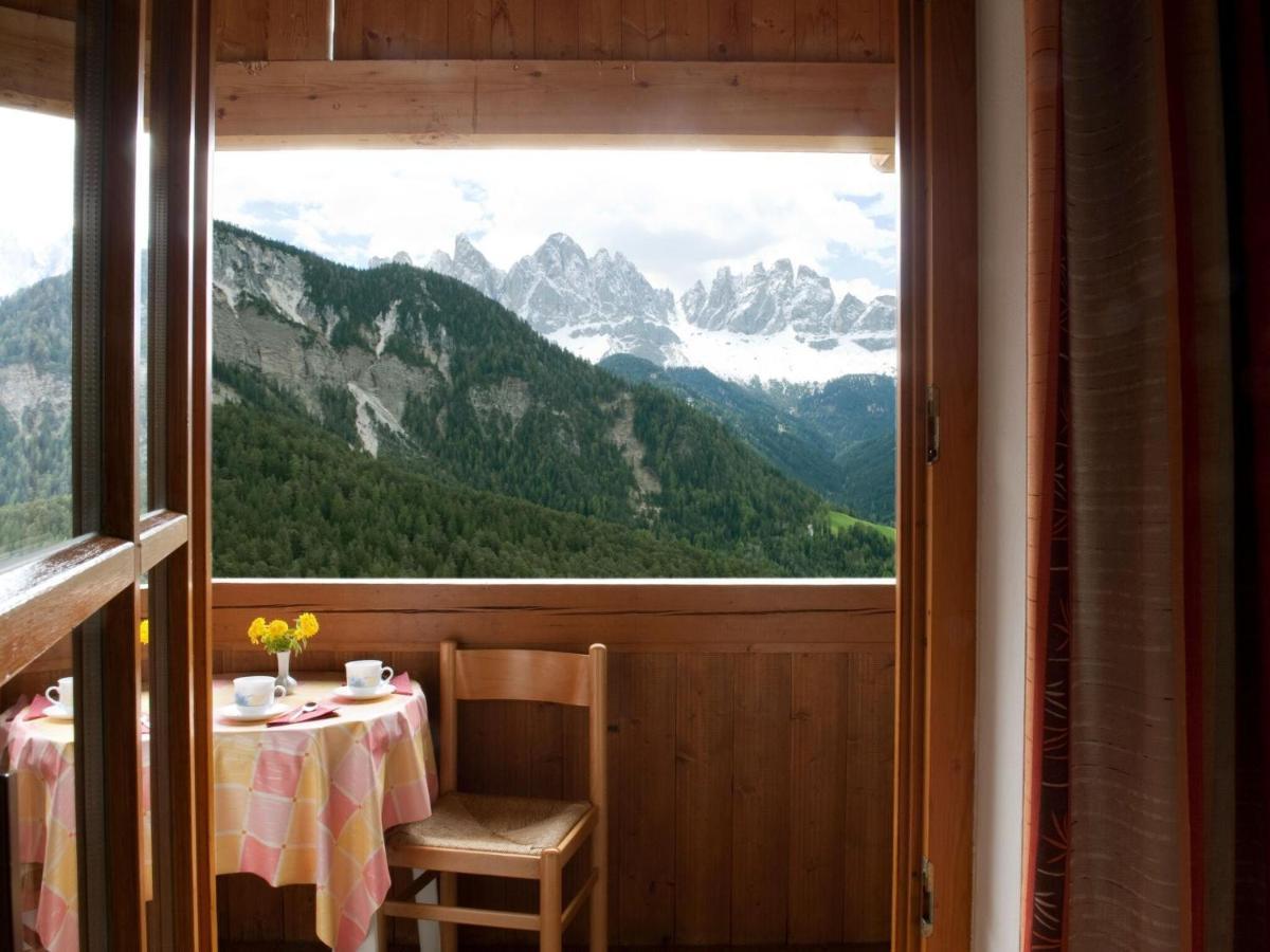 Apartment House Niedermunthof Sass Rigais, Funes (Bolzano)